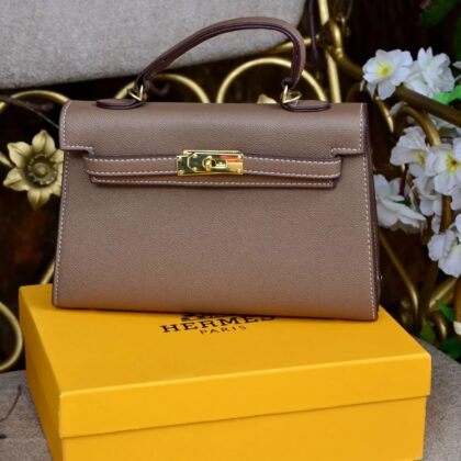 🌟 Sac Hermès Kelly – Édition Classique Taupe 🌟